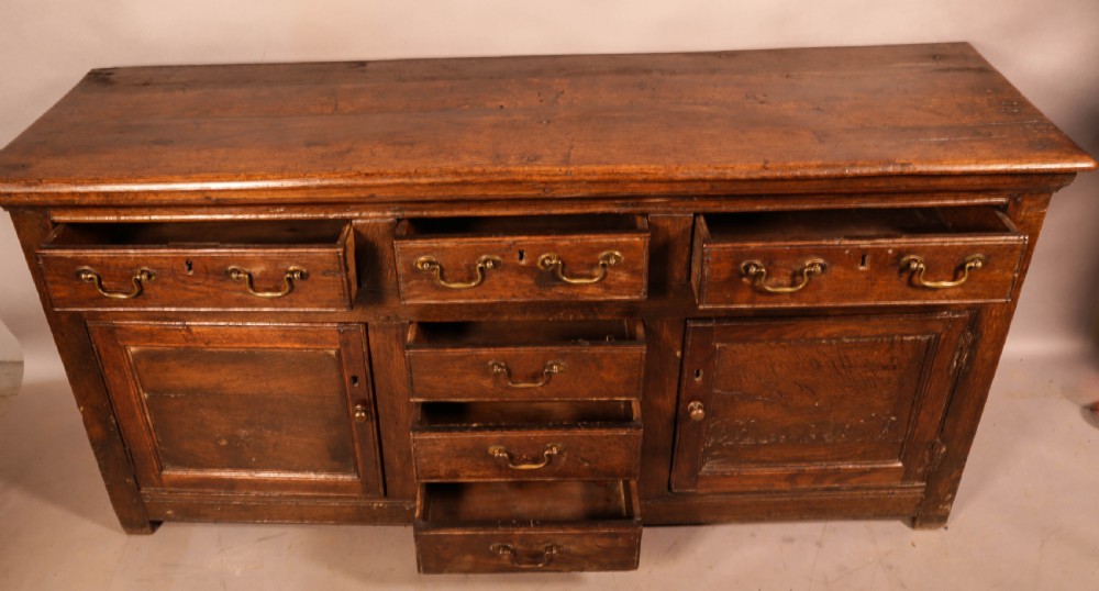 A Georgian Serving Dresser in oak View V