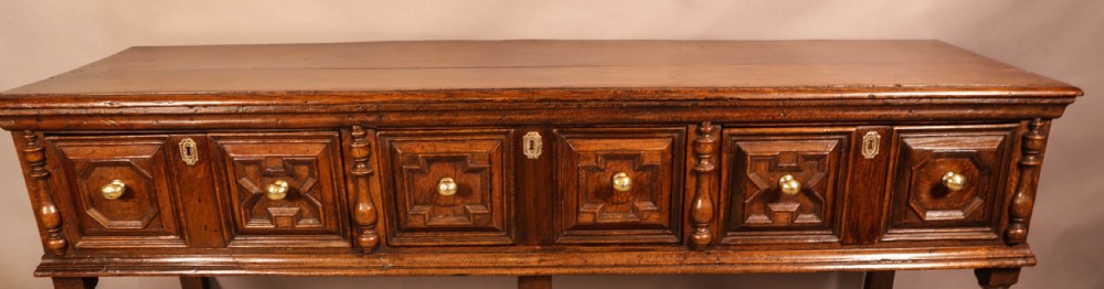 A Superb Early 18th century Serving Dresser in Oak View X