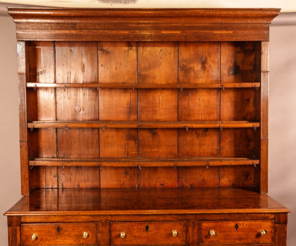 A Good Georgian Oak Welsh dresser View III