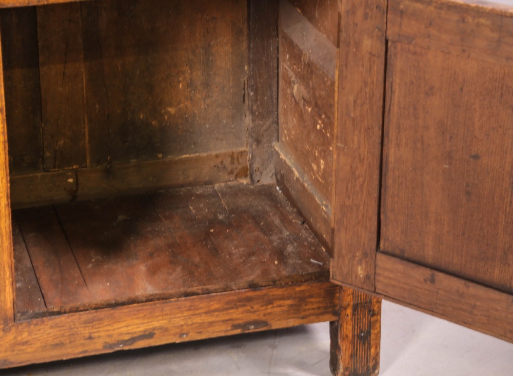 A Good Georgian Oak Welsh dresser View VIII