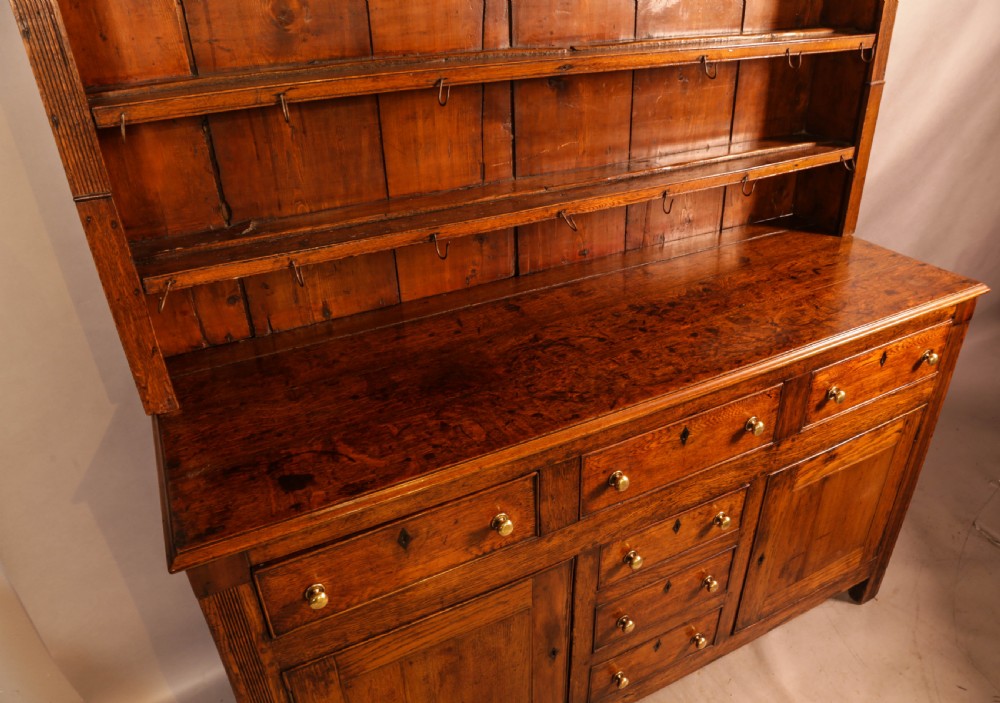 A Good Georgian Oak Welsh dresser View X