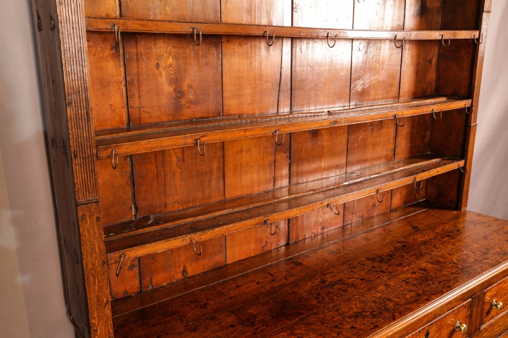 A Good Georgian Oak Welsh dresser View XI
