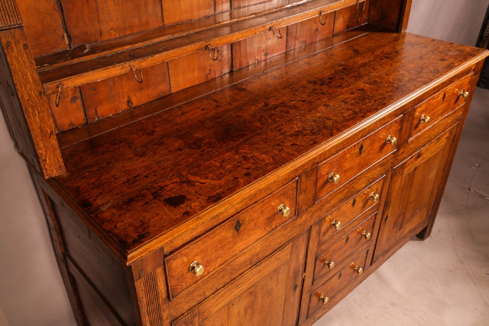 A Good Georgian Oak Welsh dresser View XII