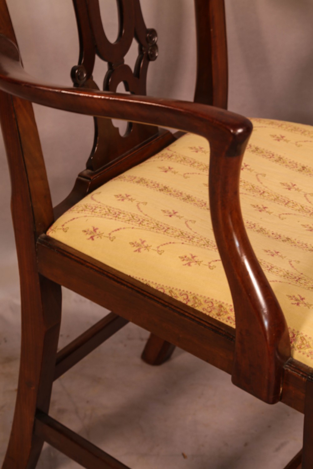 A Set of 8 Chippendale Style Dining chairs c 1890 View XIII