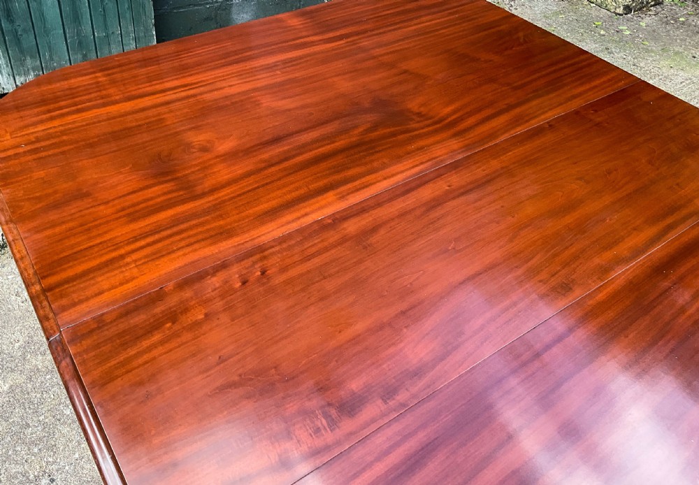 A Superb Early Victorian Extending Dining Table 4 leaves seats 12 View XIX