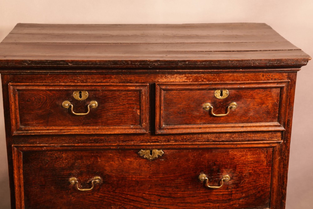 An 18th century Oak Chest of Drawers View V