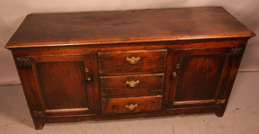 A Good Georgian Oak Serving Dresser View IV