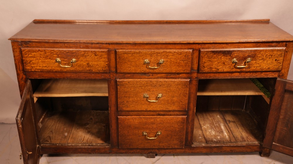 A Georgian Serving Dresser in Oak View III