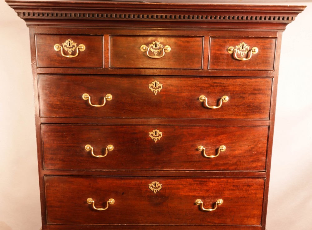 A Good 18th century Chest on Chest View III