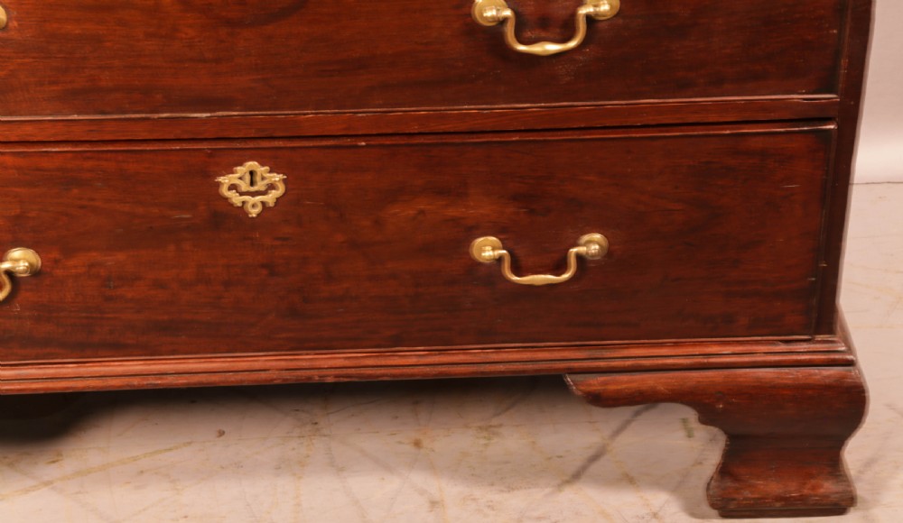 A Good 18th century Chest on Chest View IX