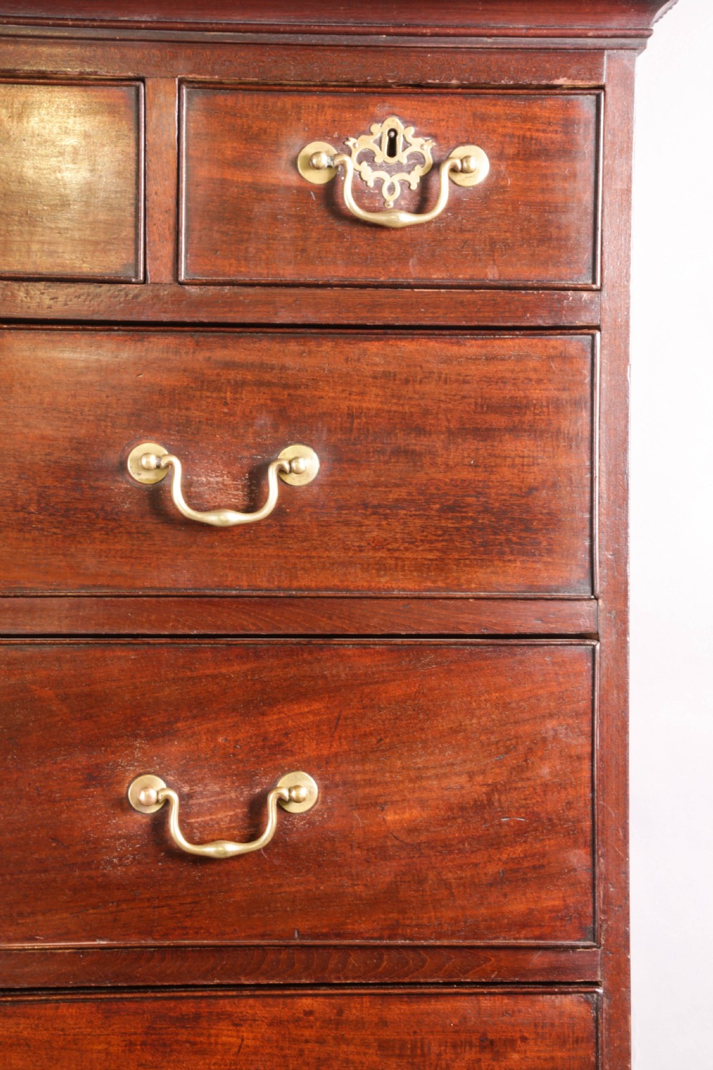 A Good 18th century Chest on Chest View X