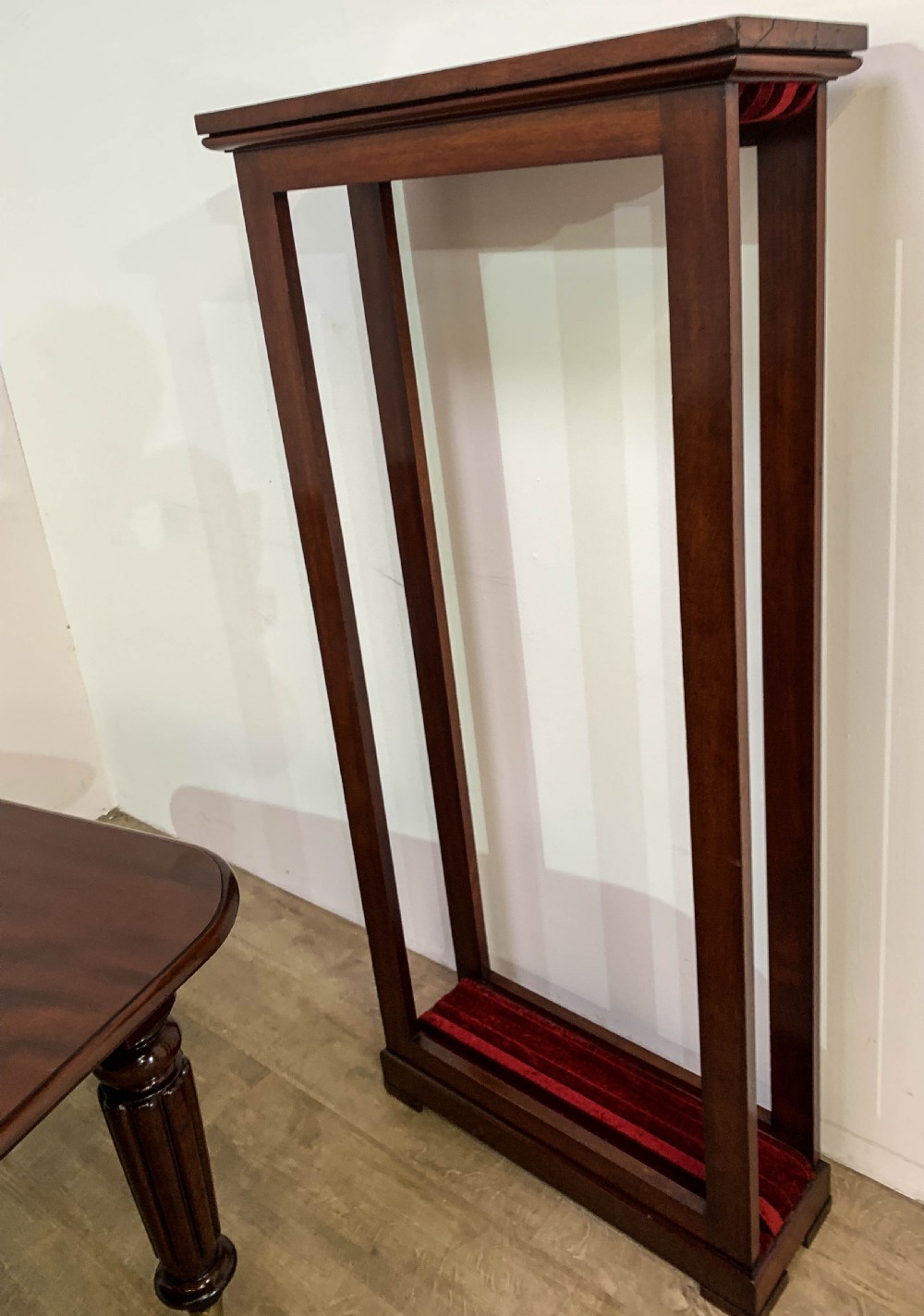 A Superb Georgian Extending Dining Table in Mahogany seats 12 View XXIII
