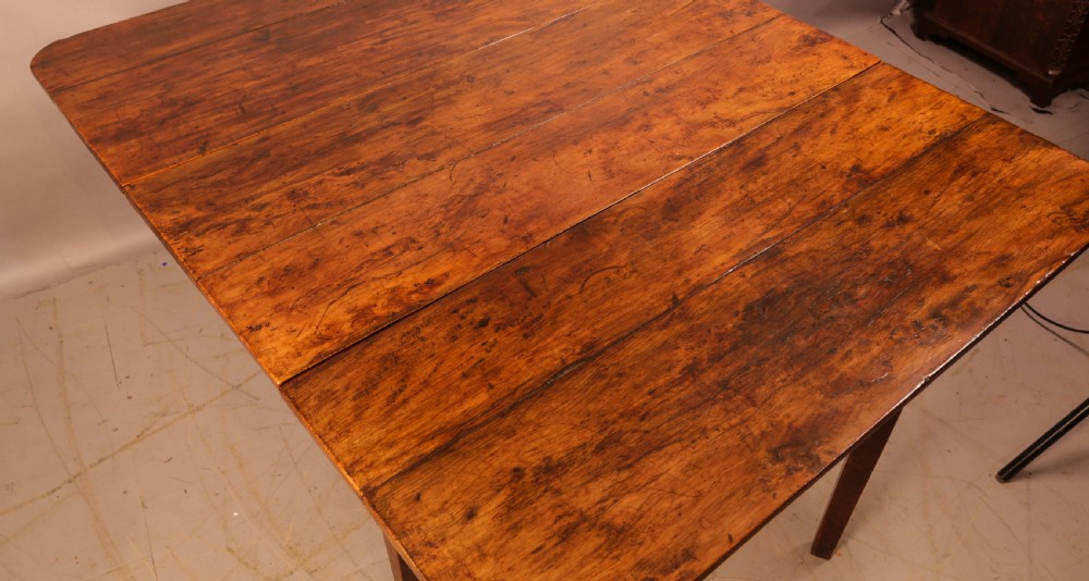 A Very Rare Georgian Gate leg dining Table in Yew Wood View VII