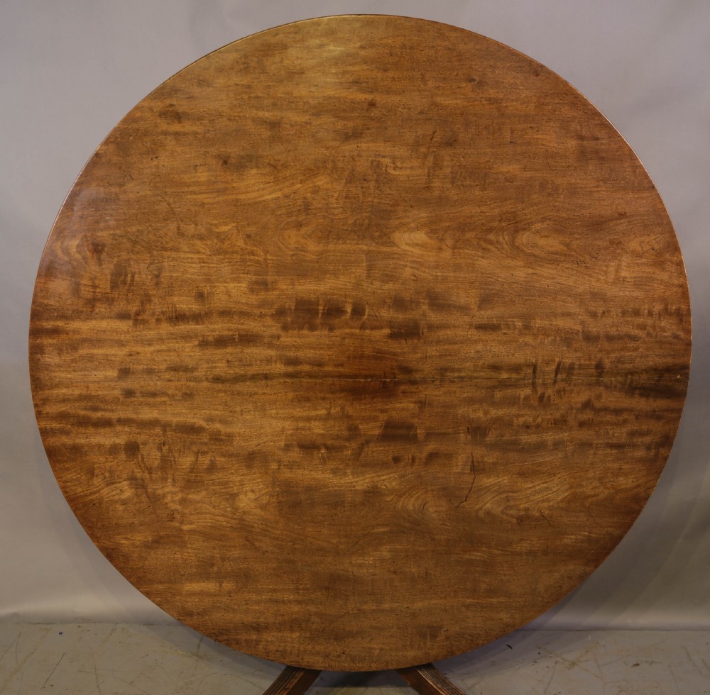 A Rare Georgian Circular Top Dining Table in Mahogany View II