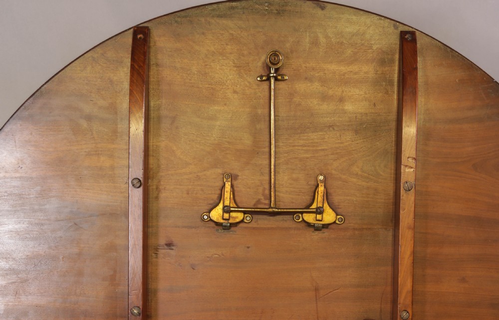 A Rare Georgian Circular Top Dining Table in Mahogany View X