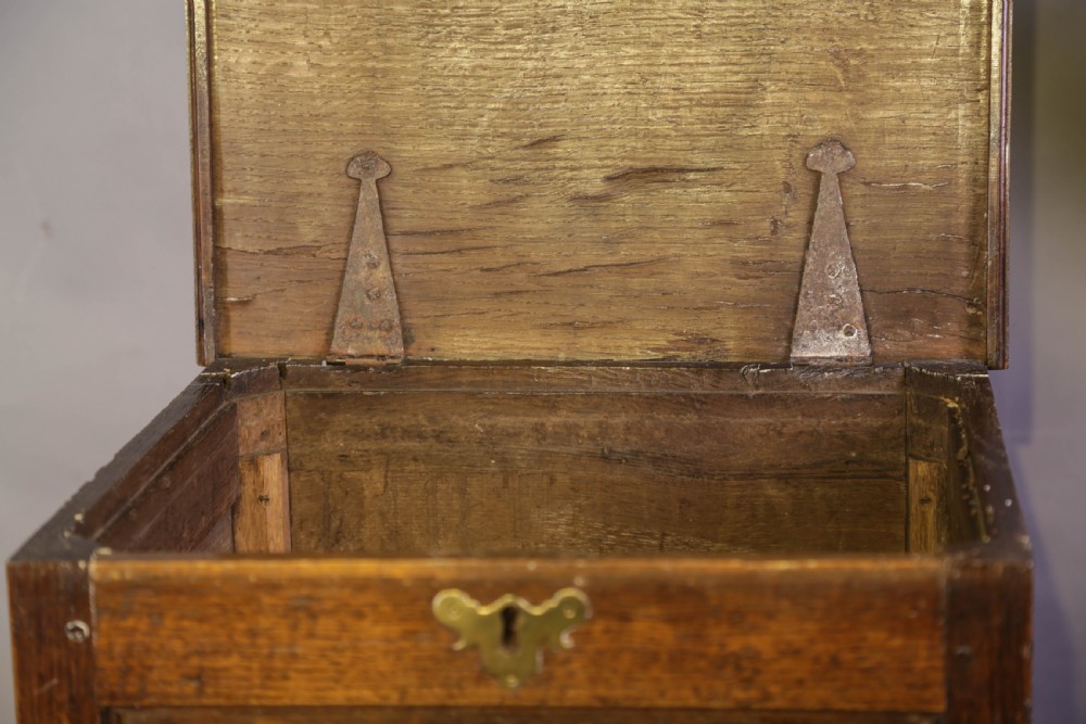 An Attractive early 18th c Close stool in Oak View VII