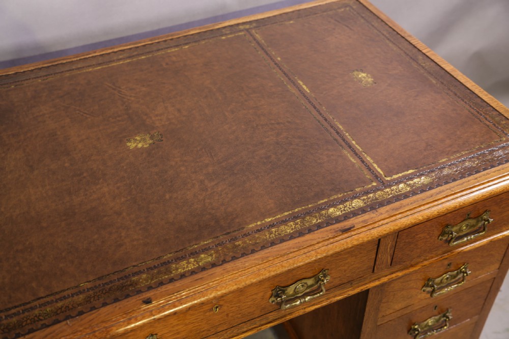 A Victorian Oak Pedestal Desk c 1880 View V