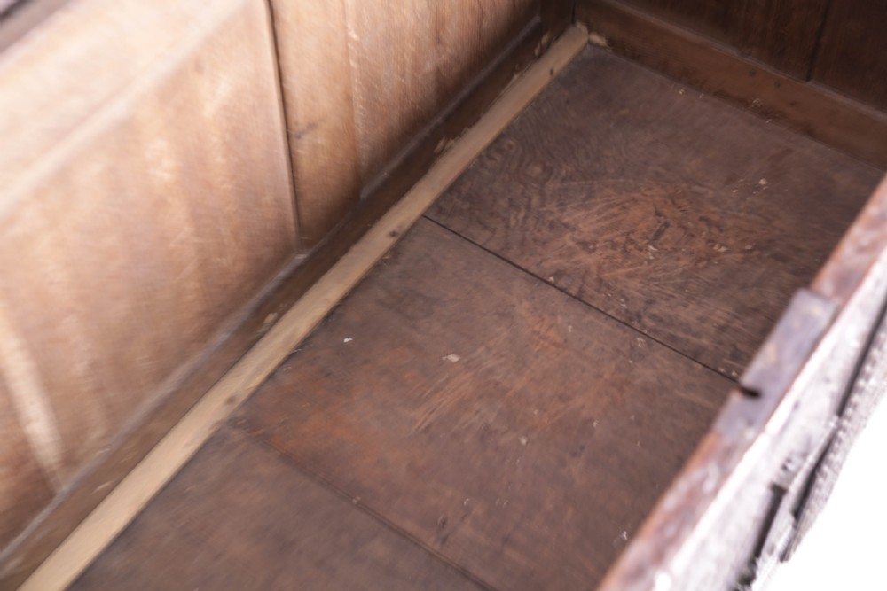 17th century Coffer Carved Oak View VIII