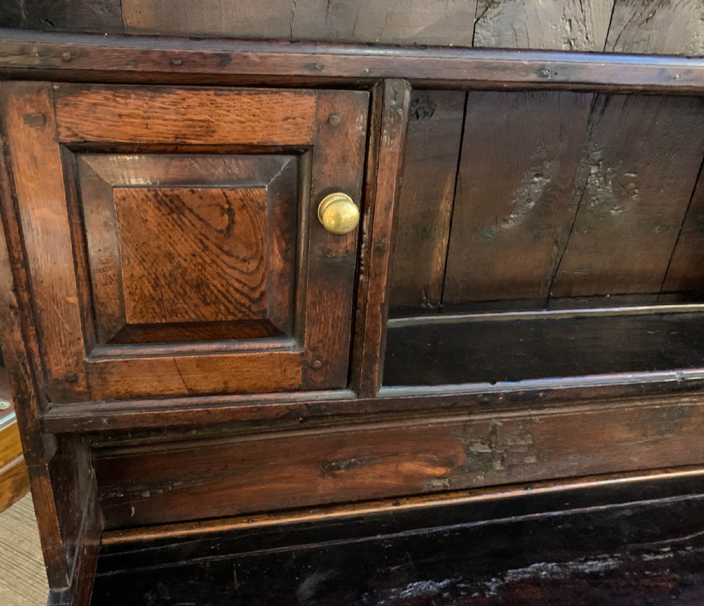 A Very Good Welsh Dresser 1731 HO in Oak View VI