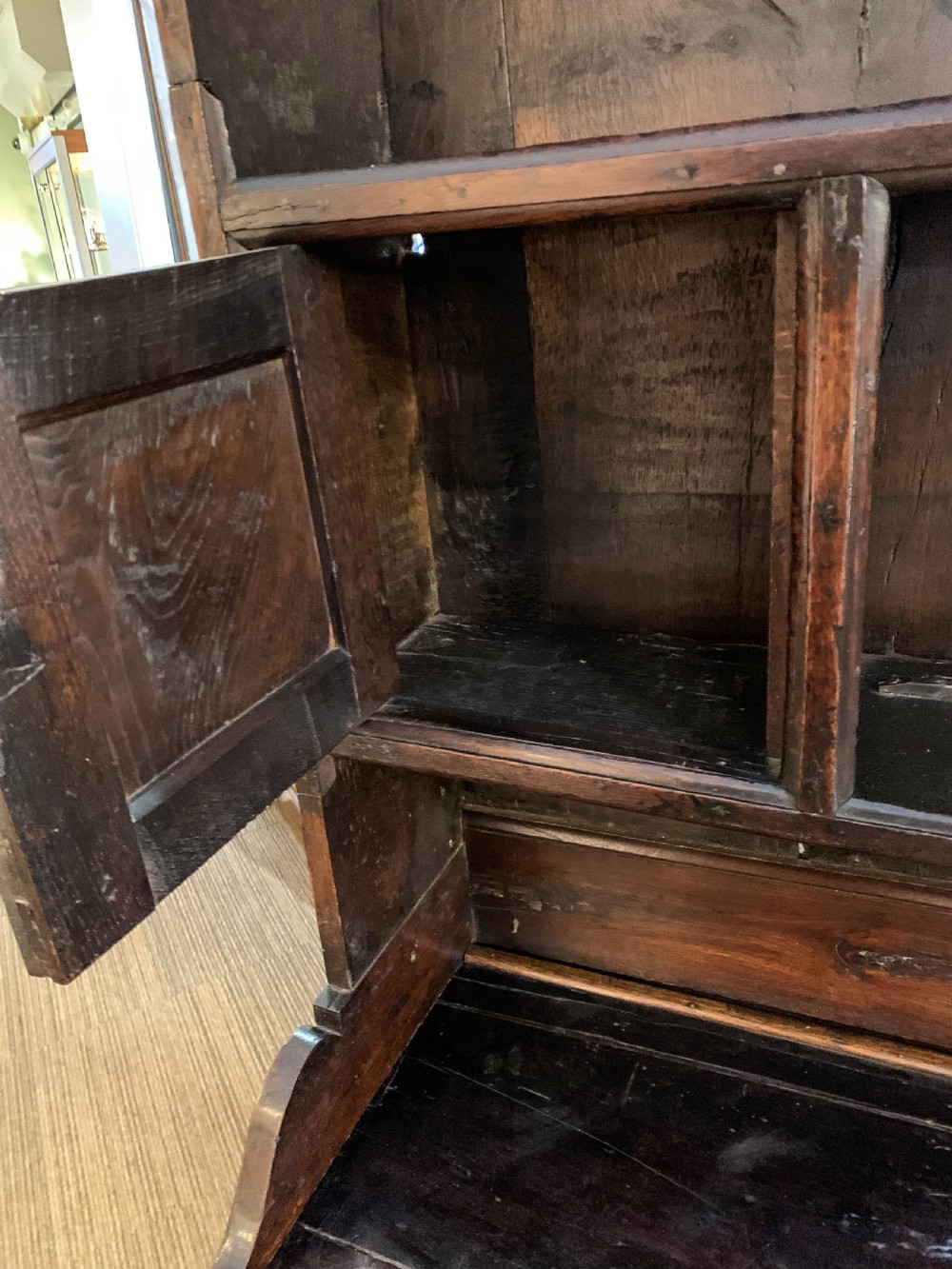 A Very Good Welsh Dresser 1731 HO in Oak View X