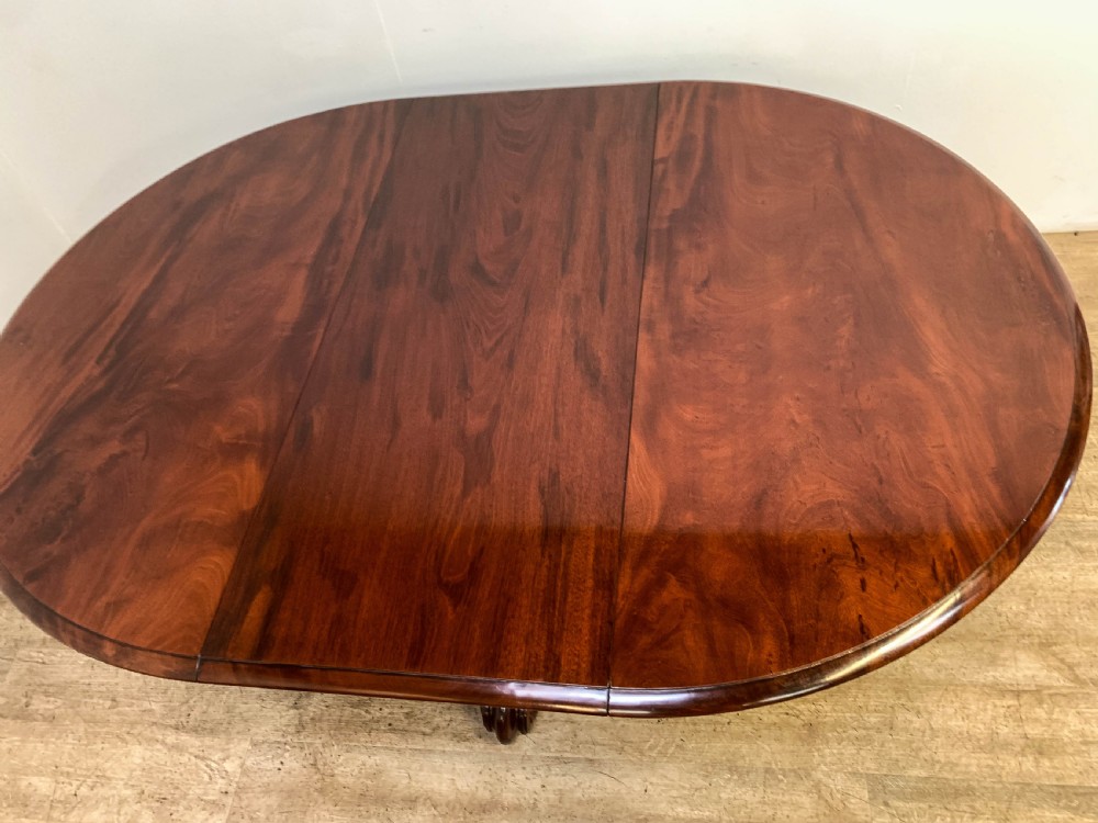 A Good William IV Extending Dining Table seats 8 View II
