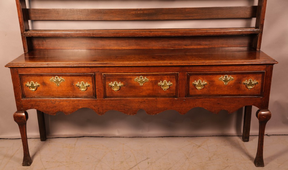 A Good early 8th century Oak Dresser View III