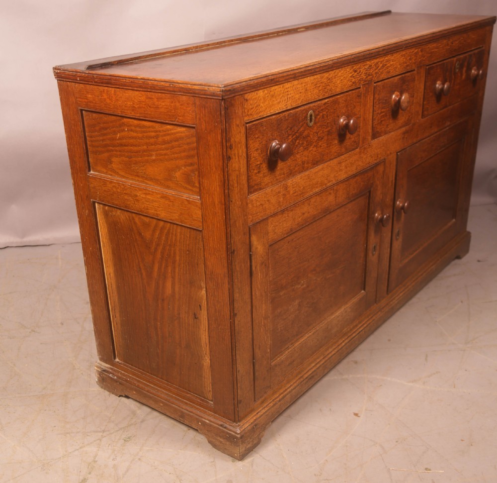 A Small GEORGIAN Serving Dresser in Oak View XI