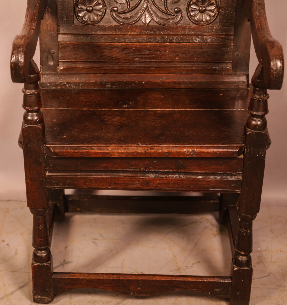 A Good 17th century Oak Wainscot Chair View V