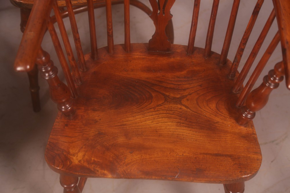 A Harlequin set of 4 Yew Wood Windsor Chairs View VIII