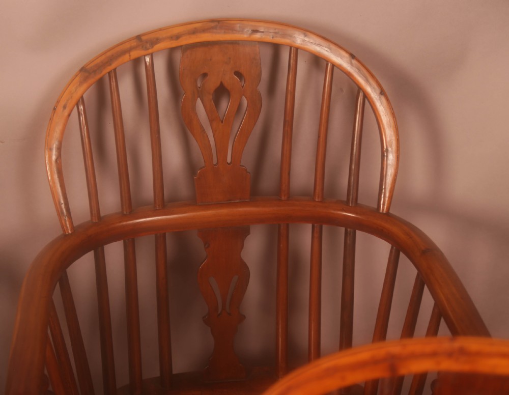 A Harlequin set of 4 Yew Wood Windsor Chairs View X