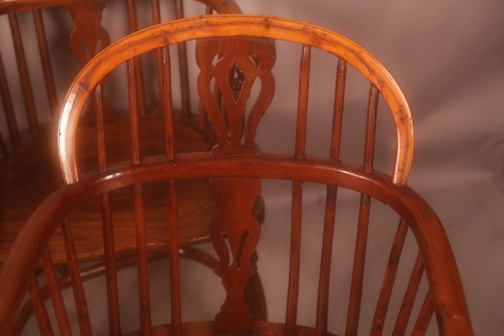 A Harlequin set of 4 Yew Wood Windsor Chairs View XI