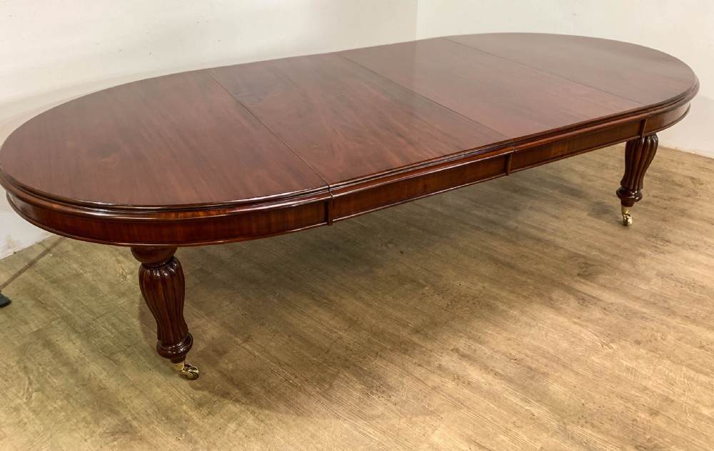 A Superb Victorian Extending Dining Table Mahogany seats 10/12 View II
