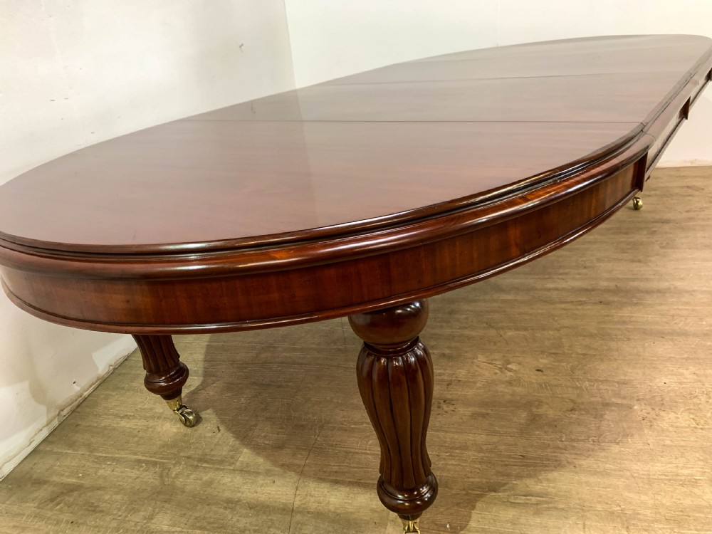 A Superb Victorian Extending Dining Table Mahogany seats 10/12 View III