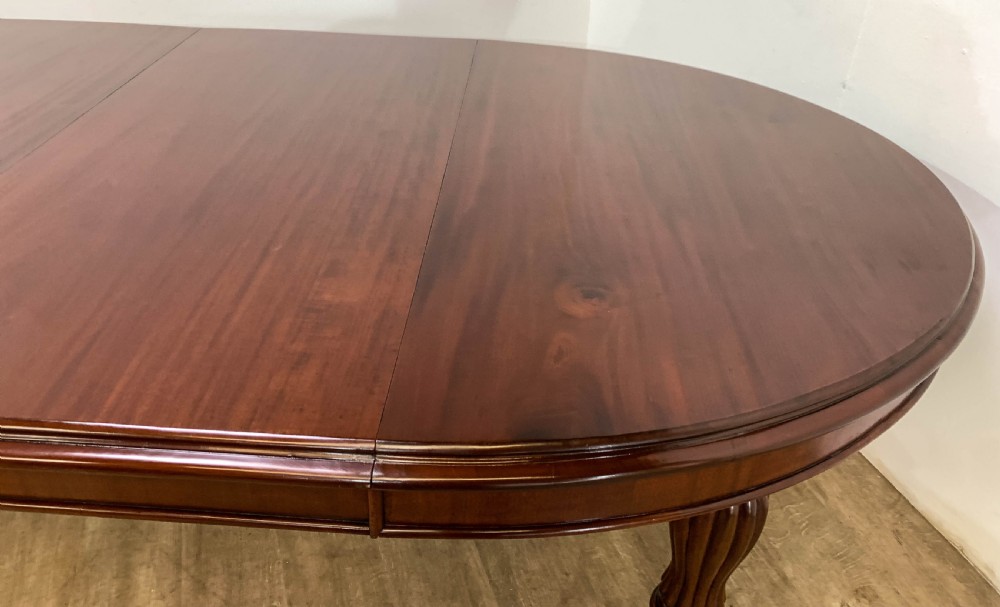 A Superb Victorian Extending Dining Table Mahogany seats 10/12 View XI