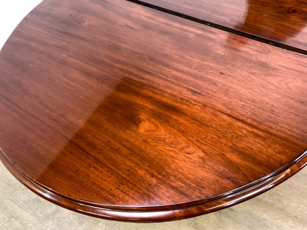 A Superb Victorian Extending Dining Table Mahogany seats 10/12 View XVII