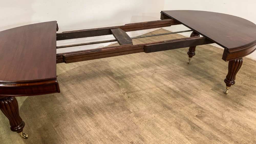 A Superb Victorian Extending Dining Table Mahogany seats 10/12 View XVIII