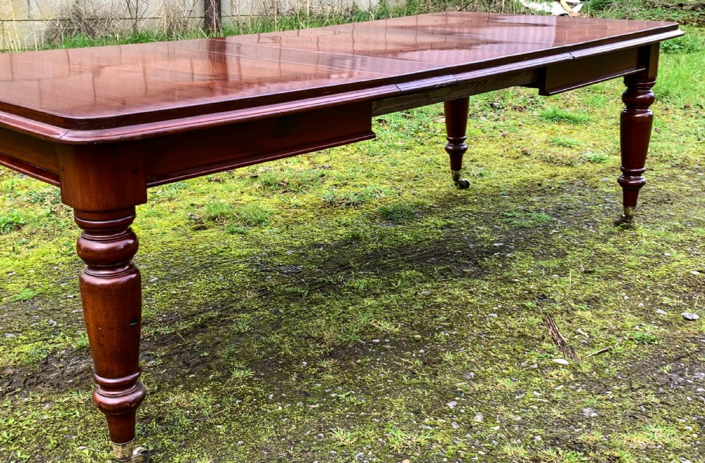 A Small Victorian Extending Dining Table  View VIII