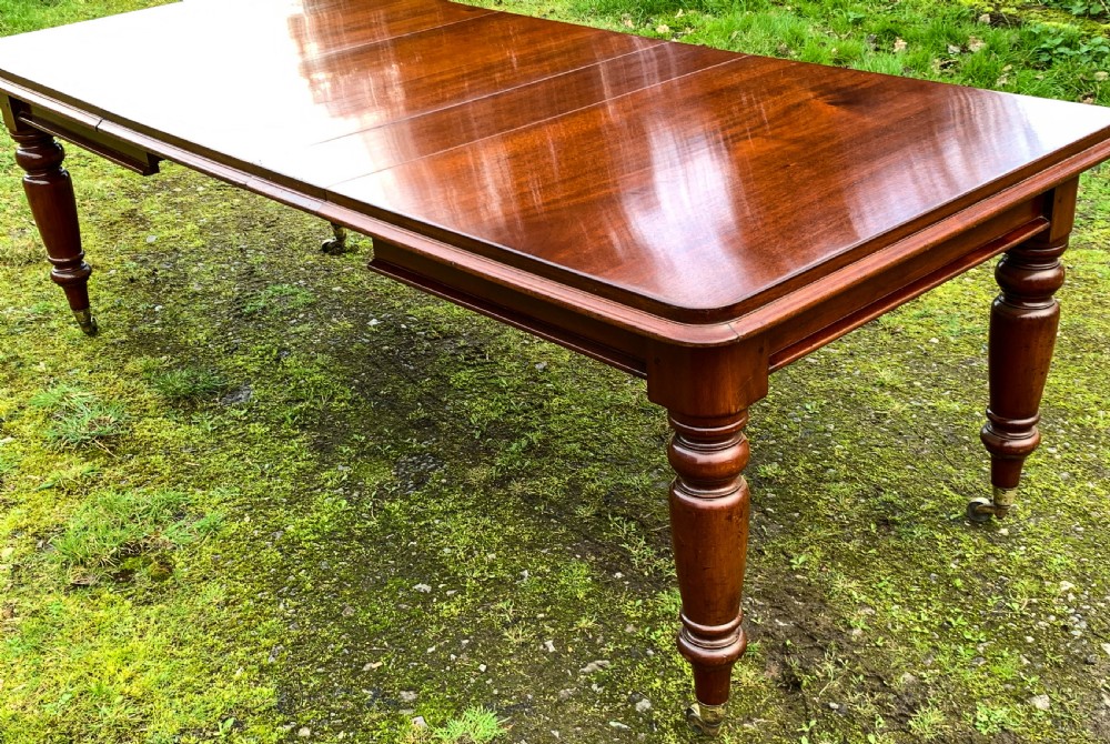 A Small Victorian Extending Dining Table  View XI