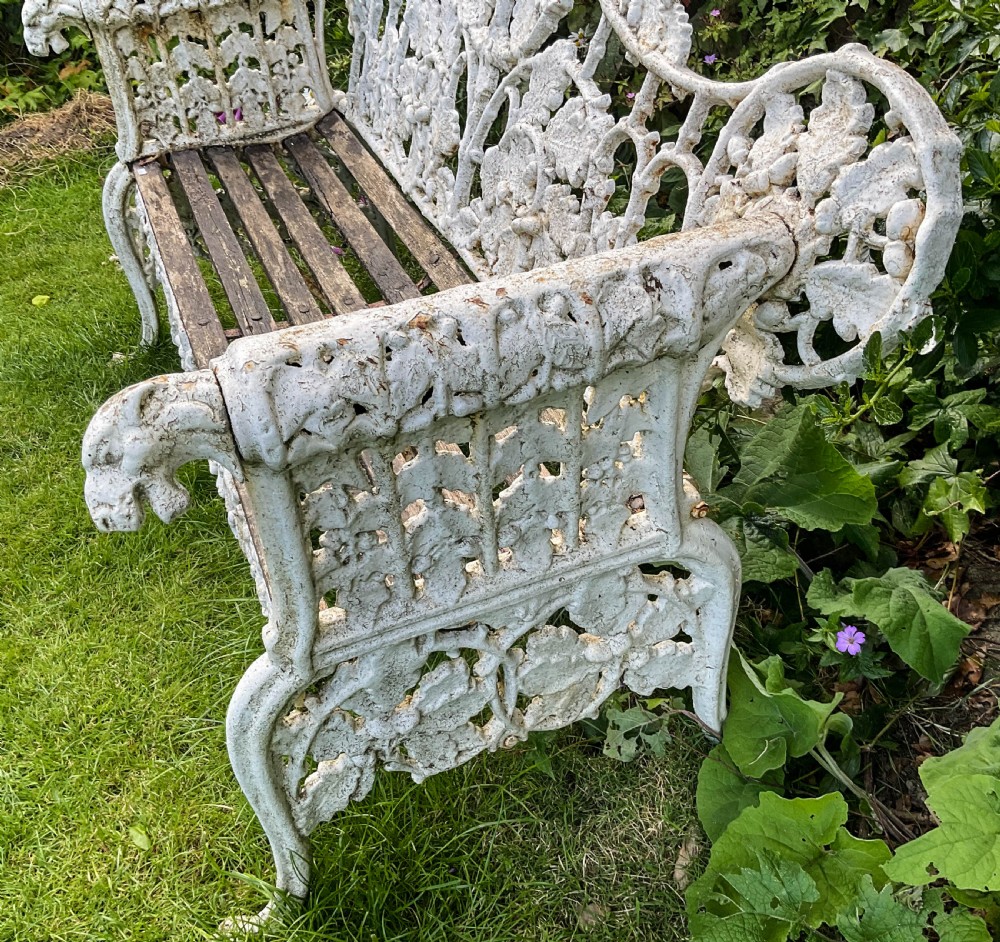A Victorian Cast Iron Garden bench very fancy View IV
