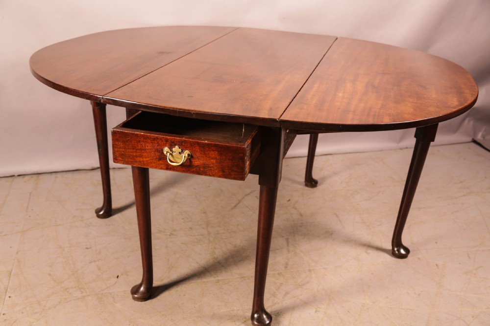 A Georgian Wakes Table in Solid Mahogany