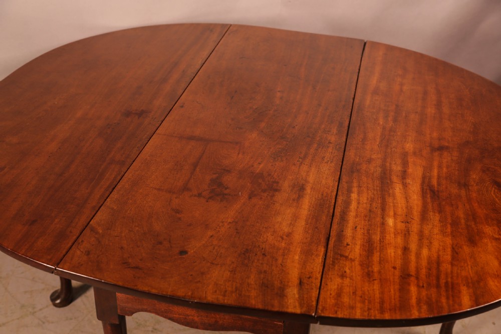 A Georgian Wakes Table in Solid Mahogany View VIII