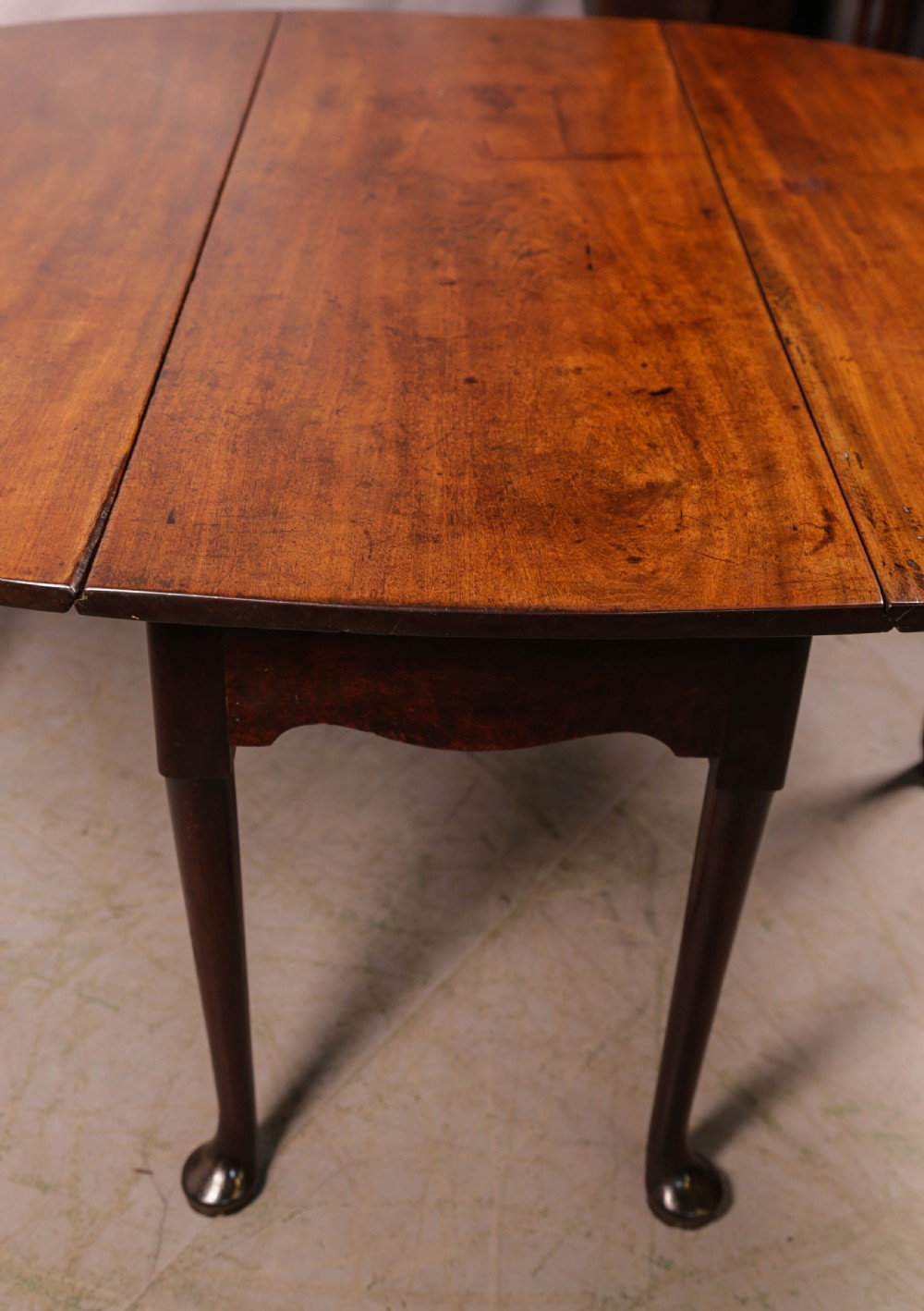 A Georgian Wakes Table in Solid Mahogany View IX