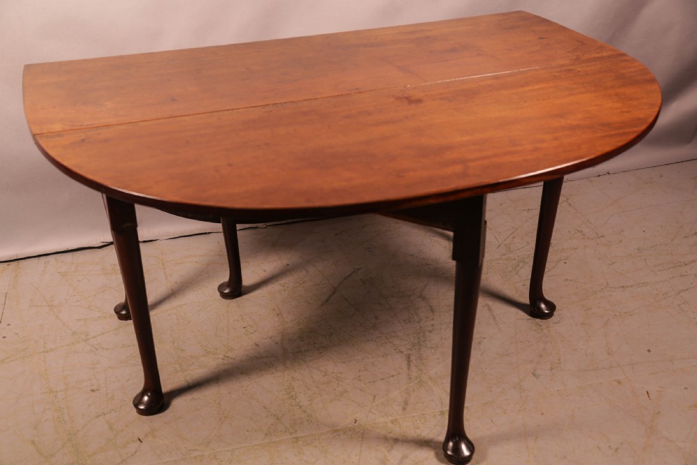 A Georgian Wakes Table in Solid Mahogany View XII