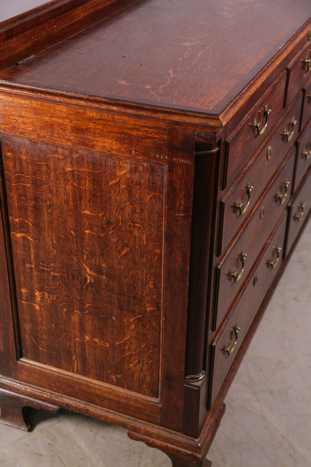 An Oak Dower Chest lift top and 4 drawers View VII
