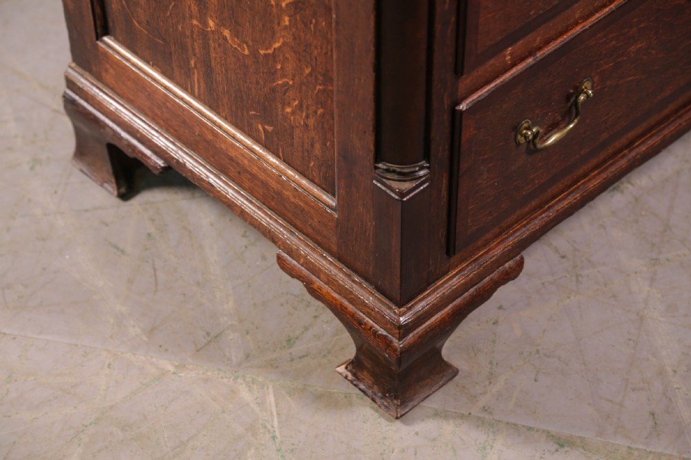 An Oak Dower Chest lift top and 4 drawers View VIII