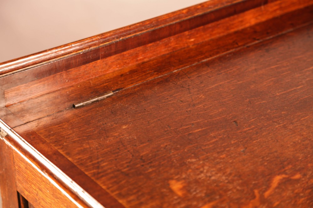An Oak Dower Chest lift top and 4 drawers View XI