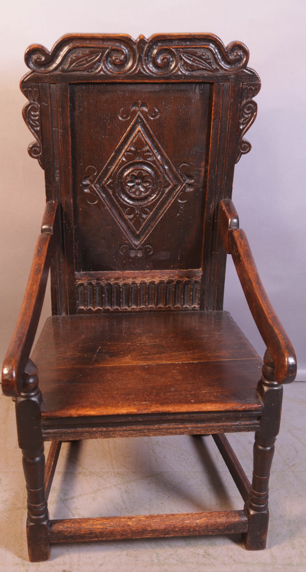 A Nice Oak Wainscott chair 17th c