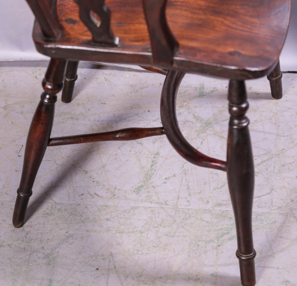 A Rare Thames Valley Windsor Chair in Yew wood View X