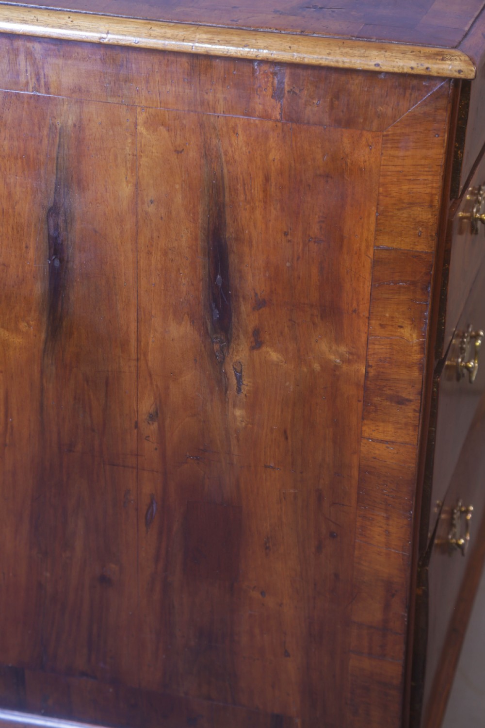A George I chest of Drawers in figured Walnut View XIII