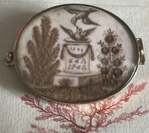 HAIRWORK LOVE TOKEN BROOCH - ADDITIONAL PHOTO 3